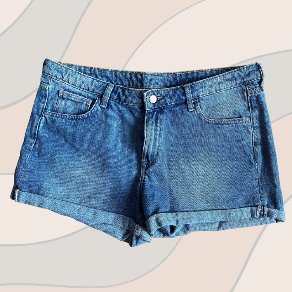 H&M Denim Regular Waist Shorts Size 12